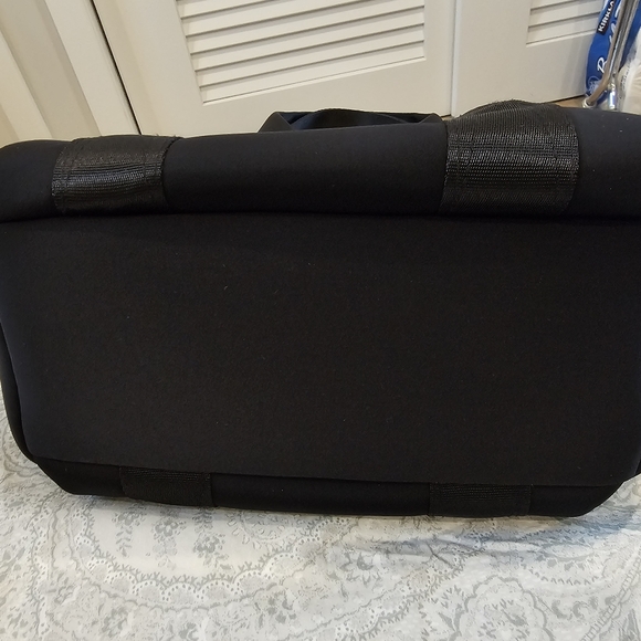 MyTagalongs Mini Commuter Tote Onyx- (Black) - Picture 4 of 5